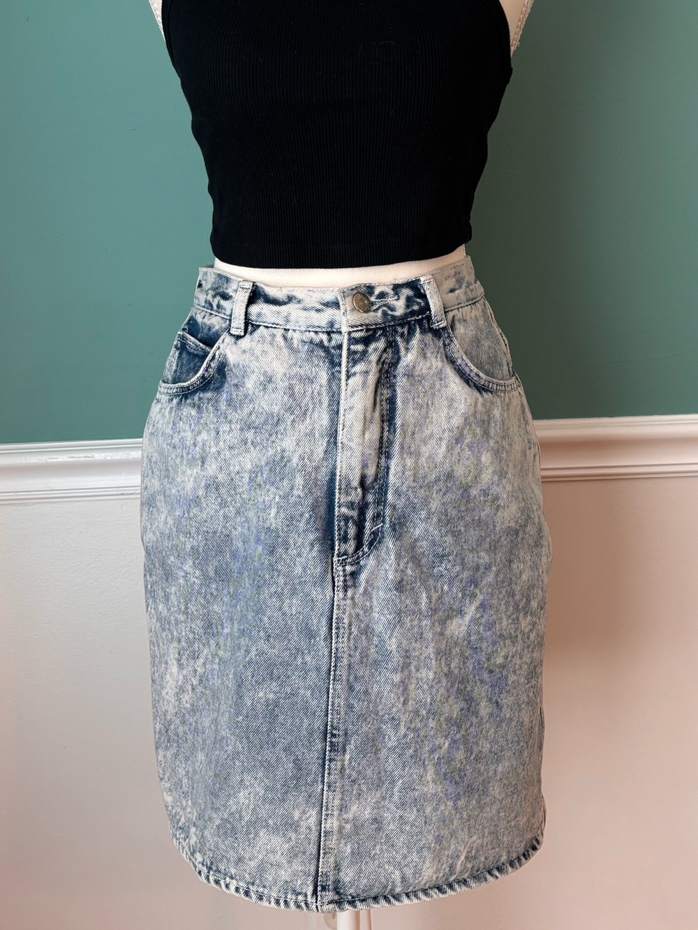 Vintage Filippo-Totti Acid Wash Denim Skirt Y2K 90s High Rise Blue Jean Mini 24W